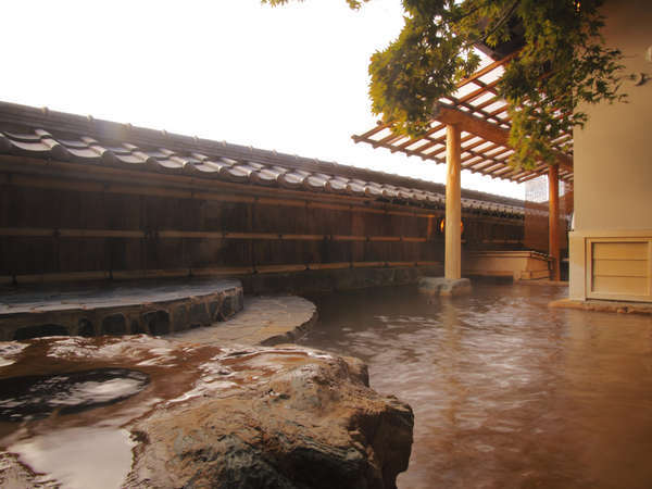 Open-air bath